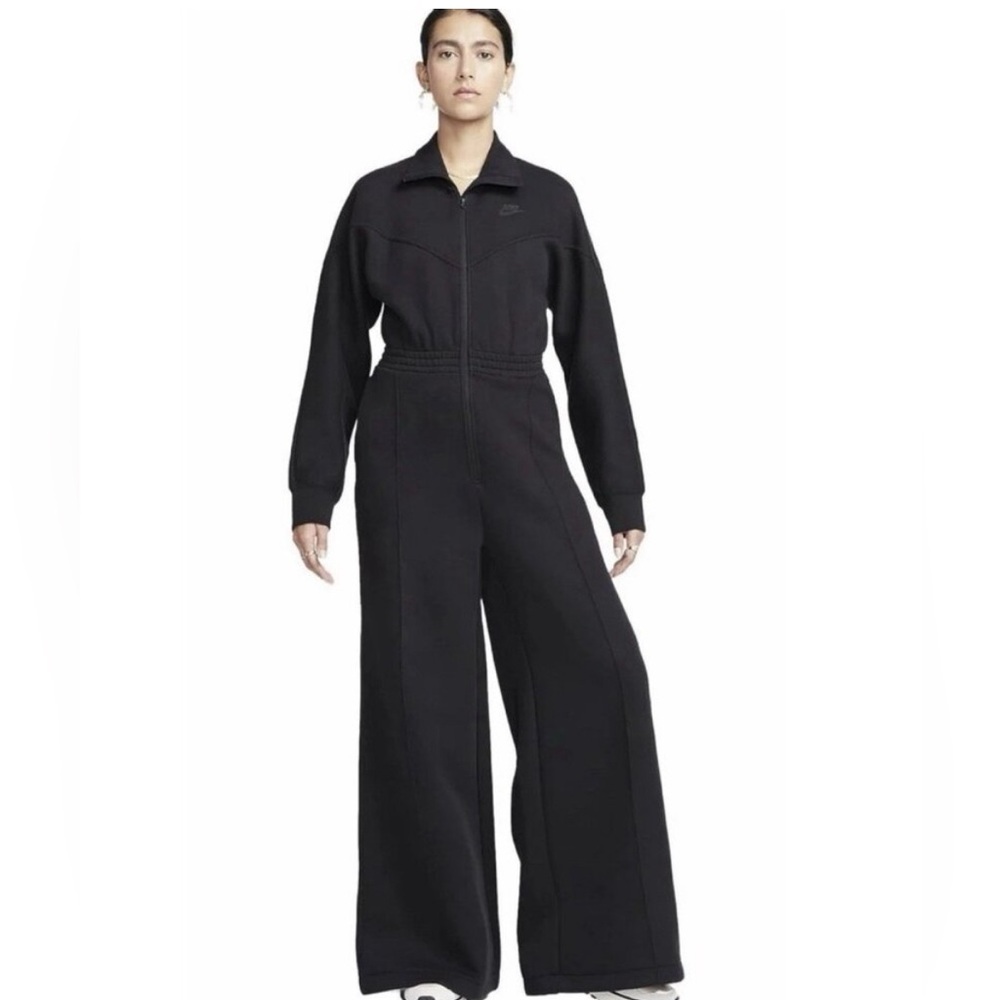 🆕 Nike Sportswear Tech Fleece Jumpsuit